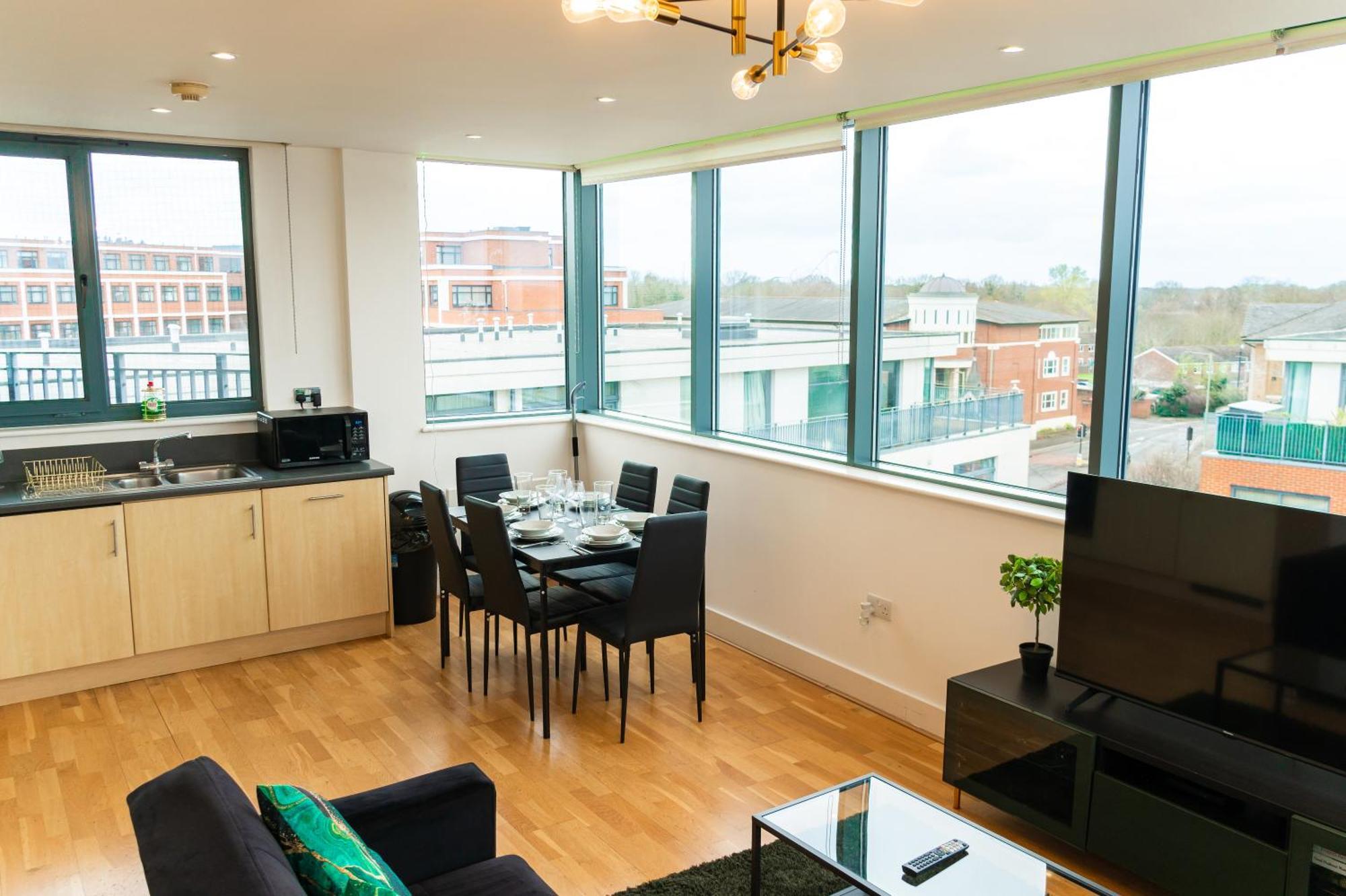 The Regency Suite - Modern 2-Bed 1-Bath Apartment Chertsey Exterior foto